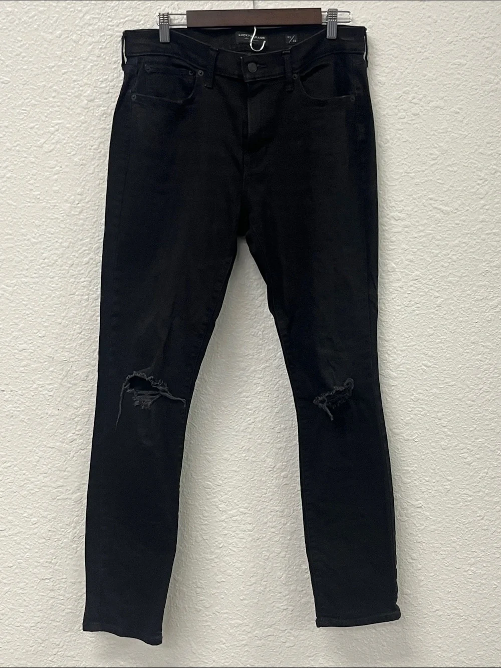 Lucky Brand 100 Black Ripped Skinny Jeans #1137